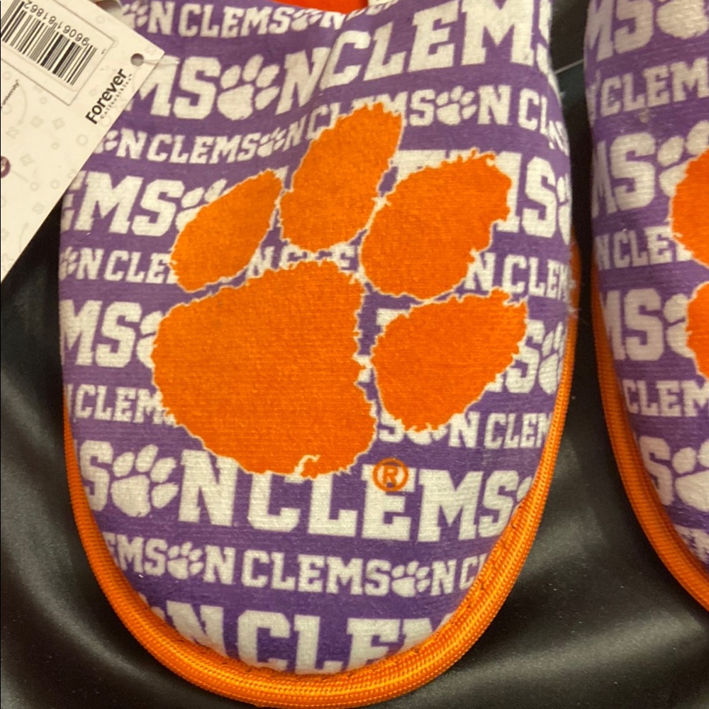 Clemson Men’s Orange and Purple Slippers NWT - Picture 6 of 7